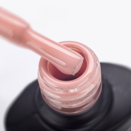 Гель-лак Komilfo Deluxe Series №D013 (бежево-карамельный, эмаль), 8 мл