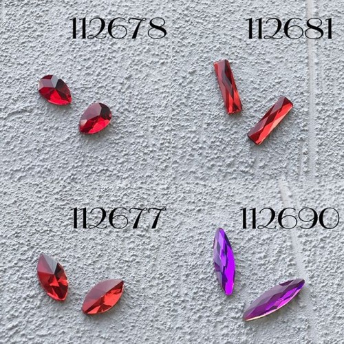 Komilfo Stones Boat full (4×8 mm) Red, 2 pieces