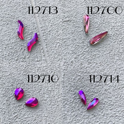 Komilfo Stones S (2×9 mm) Red AB, 2 pieces