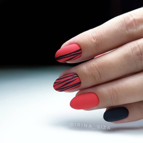 Гель-лак Komilfo Deluxe Series №D084 (малиновый, эмаль), 8 мл