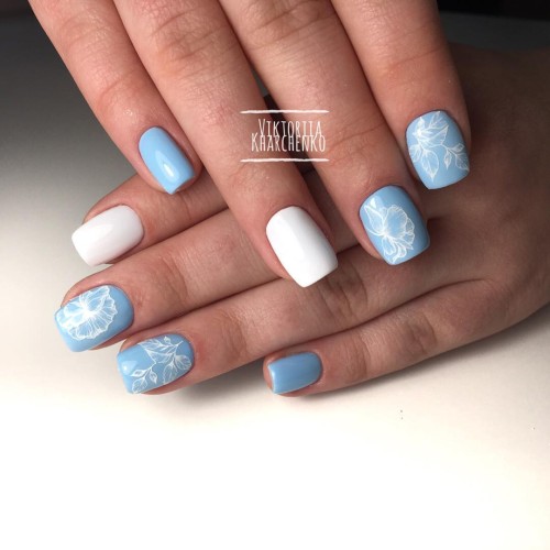 Гель-лак Komilfo Deluxe Series №D134 (темно-голубой, эмаль), 8 мл