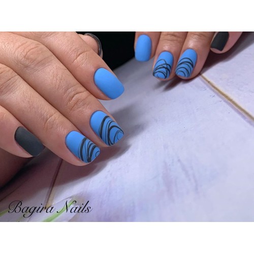 Гель-лак Komilfo Deluxe Series №D134 (темно-голубой, эмаль), 8 мл