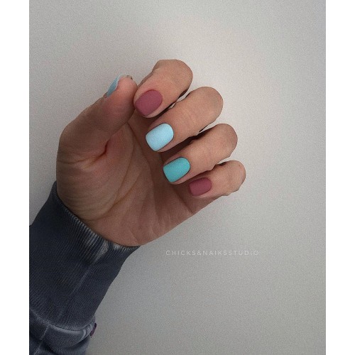 Гель-лак Komilfo Deluxe Series №D144 (бледно-бирюзовый, эмаль), 8 мл