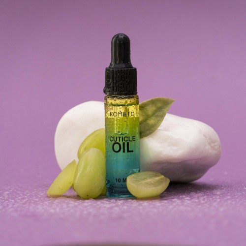 Komilfo cuticle oil with dropper “Grape aroma”, 10 ml