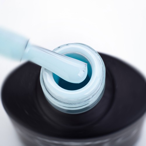 Гель-лак Komilfo Deluxe Series №D195 (пастельно-голубой, эмаль), 8 мл