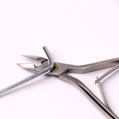 Komilfo Ultra M 13 mm, professional scissors with 2 springs, in a dichroic case