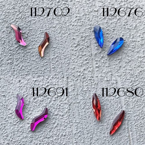 Komilfo stones Teardrop mini (2×6 мм) Sapphire, 2 pieces