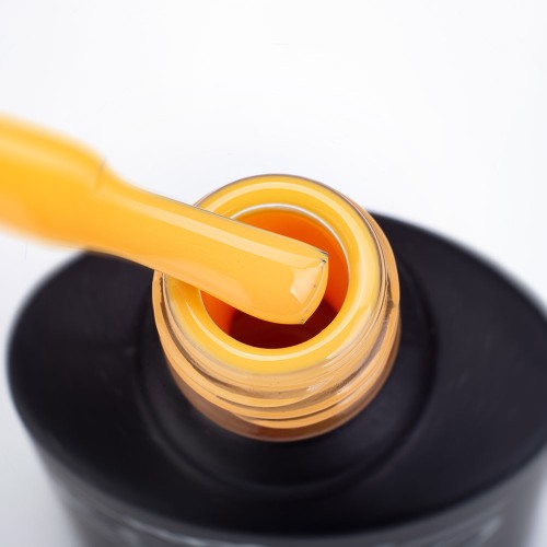 Гель-лак Komilfo Deluxe Series №D166 (темно-желтый, эмаль), 8 мл