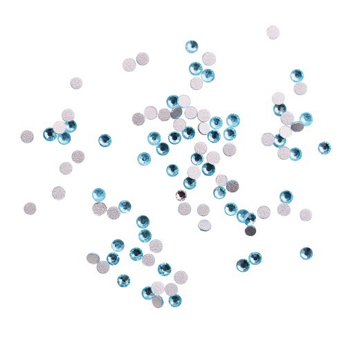 Komilfo rhinestones (pack of 100), Aquamarine, size 4 Komilfo rhinestones (pack of 100), Aquamarine, size 4