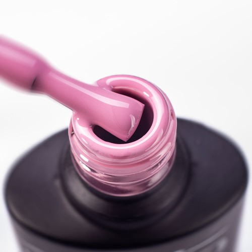 Гель-лак Komilfo Deluxe Series №D057 (приглушенный розово-лиловый, эмаль), 8 мл