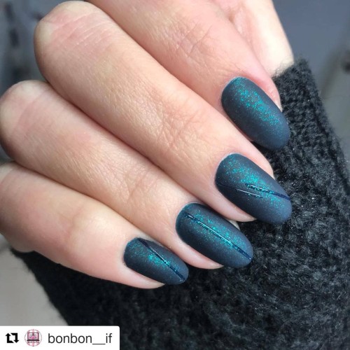 Гель-лак Komilfo Deluxe Series №D157 (темный бутылочно-зеленый, микроблеск), 8 мл