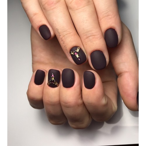 Гель-лак Komilfo Deluxe Series №D241 (темно-фиолетовый, эмаль), 8 мл