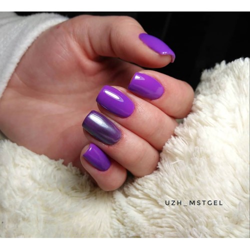 Гель-лак Komilfo Deluxe Series №D251 (насыщенный сиреневый, эмаль), 8 мл