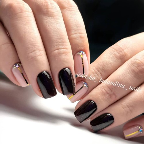 Gel Polish Komilfo Deluxe Series Dusk Collection D301 (black-burgundy with micro-shine), 8 ml