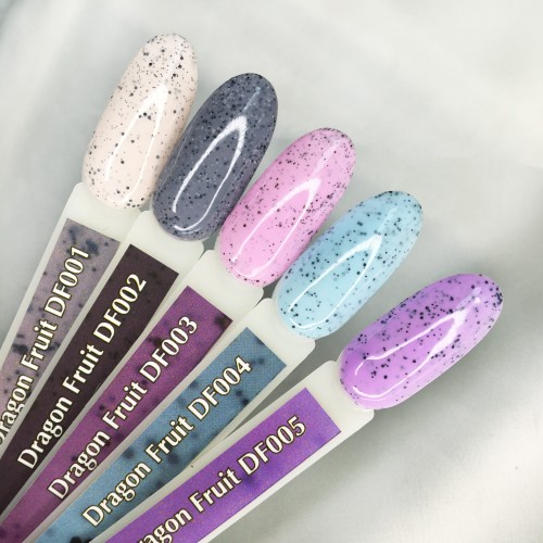 Gel Polish Komilfo Dragon Fruit DF004 (light blue with splashes), 8 ml