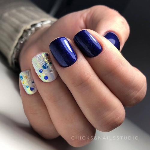 Гель-лак Komilfo Deluxe Series №D252 (темно-синий, микроблеск), 8 мл