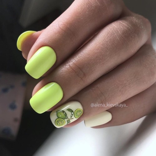 Гель-лак Komilfo Deluxe Series №D262 (кислотный лаймово-желтый, эмаль), 8 мл