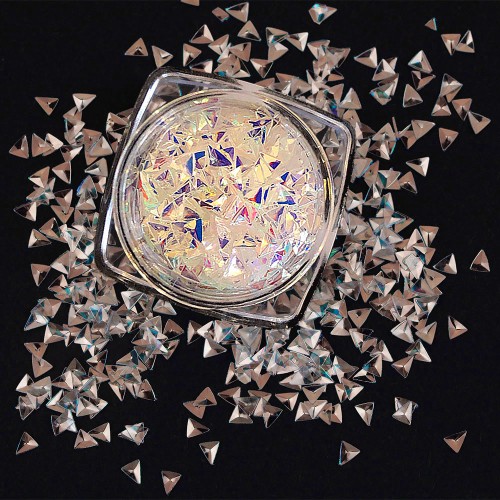 Komilfo 3D Dragon Scale №046, triangle, unicorn 2, 1 g Komilfo 3D Dragon Scale №046, triangle, unicorn 2, 1 g