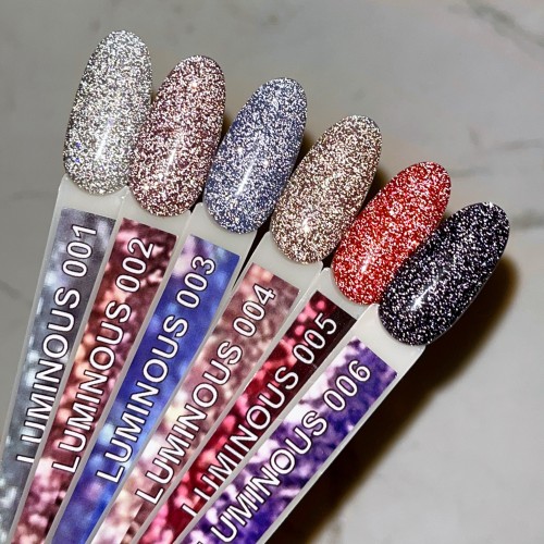 Komilfo Luminous Collection L005 (red, reflective), 8 ml