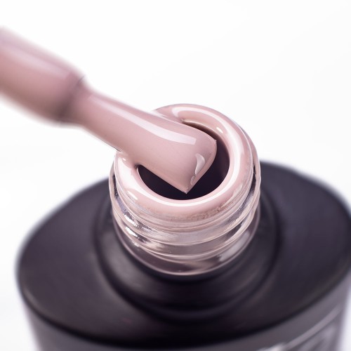 Гель-лак Komilfo Deluxe Series №D069 (светлый бежево-серый, эмаль), 8 мл