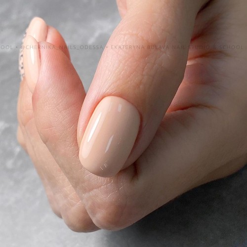 Гель-лак Komilfo Deluxe Series №D009 (нюдовый, эмаль), 8 мл