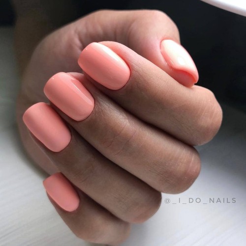 Гель-лак Komilfo Deluxe Series №D189 (светлый розово-персиковый, неоновый, эмаль), 8 мл