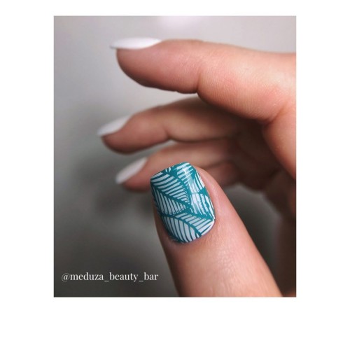 Гель-лак Komilfo Deluxe Series №D150 (насыщенный бирюзово-зеленый, эмаль), 8 мл