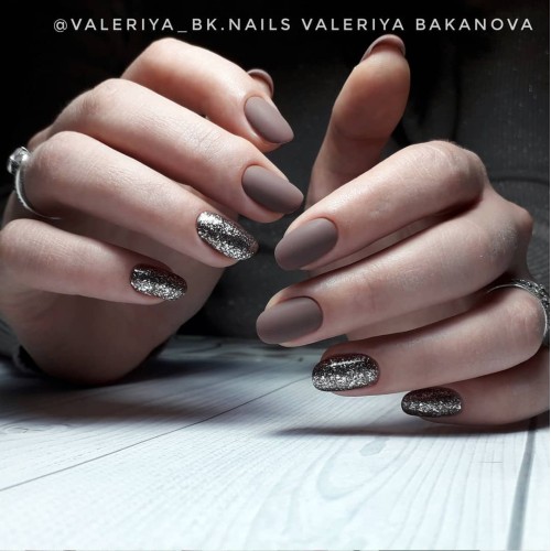 Гель-лак Komilfo Deluxe Series №D234 (коричнево-серый, эмаль), 8 мл