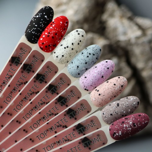 Komilfo No Wipe Matte Top Stone – Matte top without a SL with black and white elements, 8 ml