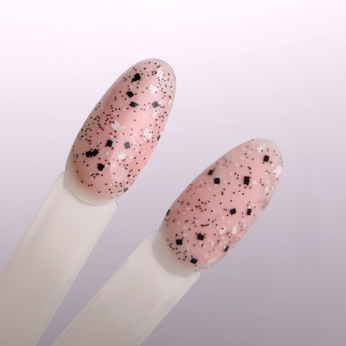 Komilfo No Wipe Matte Top Stone – Matte top without a SL with black and white elements, 8 ml