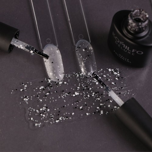 Komilfo No Wipe Matte Top Stone – Matte top without a SL with black and white elements, 8 ml