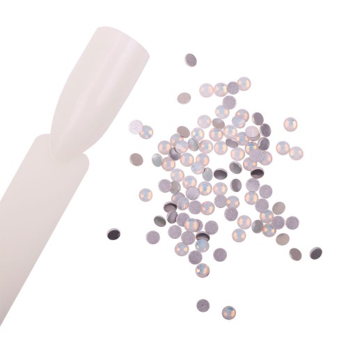 Komilfo rhinestones White Opal, size 8 (pack of 100)