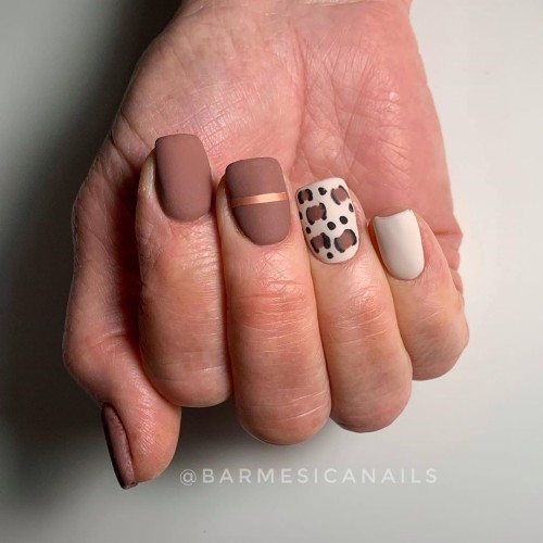 Гель-лак Komilfo Deluxe Series №D235 (бежево-коричневый, эмаль), 8 мл