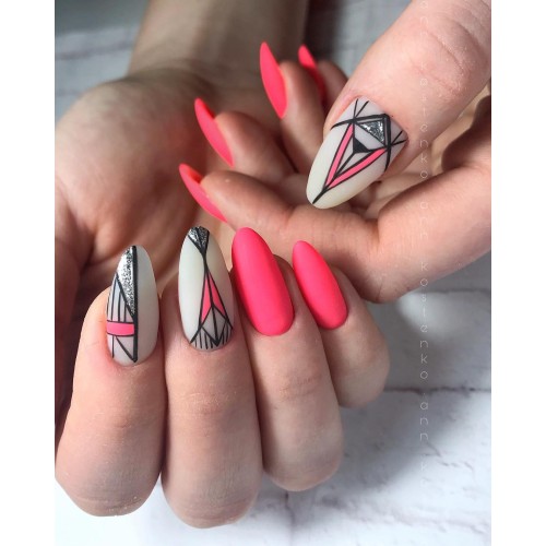 Гель-лак Komilfo Deluxe Series №D172 (яркий насыщенный оранжево-коралловый, неоновый), 8 мл