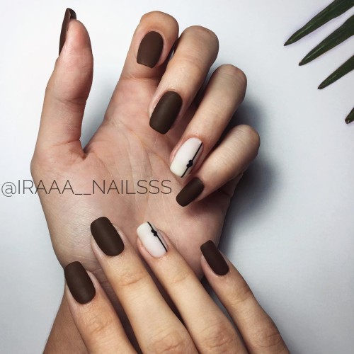 Гель-лак Komilfo Deluxe Series №D216 (темно-коричневый, эмаль), 8 мл