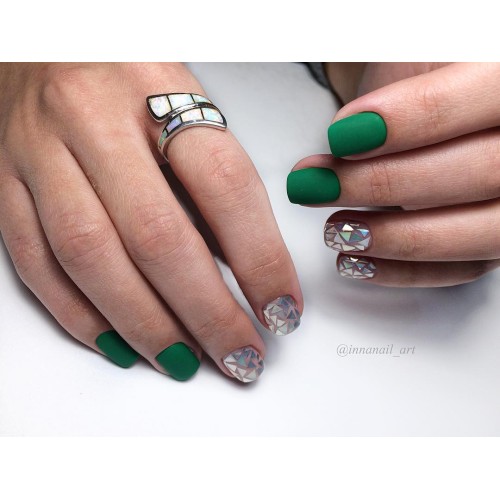 Гель-лак Komilfo Deluxe Series №D266 (темно-зеленый, эмаль), 8 мл